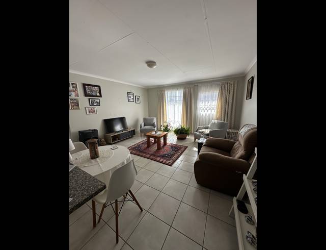 2 BEDROOM TOWNHOUSE FOR SALE IN VERWOERDPARK